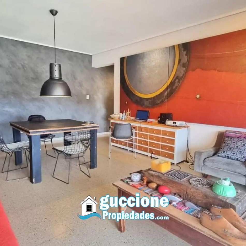 ¡VENDEMOS ESTE HERMOSO DEPARTAMENTO 4 AMBIENTES!! INSTALCION DE GAS Y ELECTRICIDAD NUEVAS!!