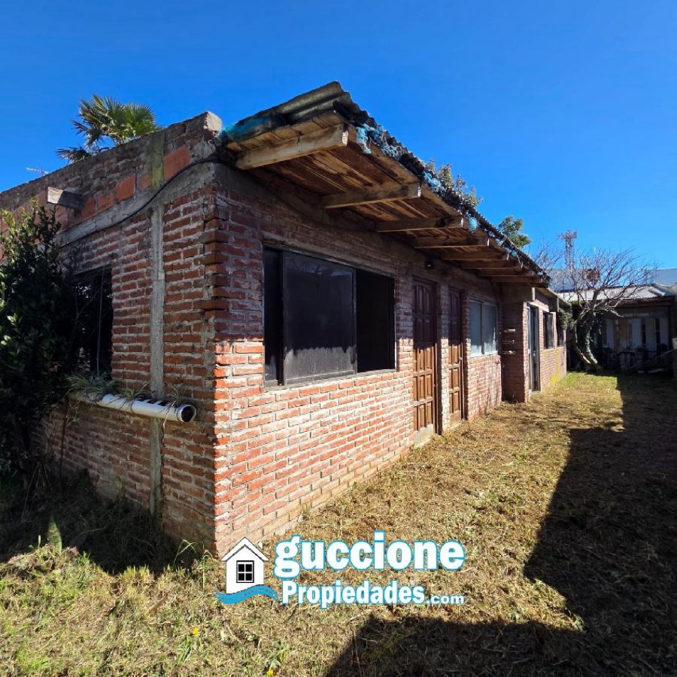 LOTE DE TERRENO CON GALPON PRECARIO EN JUANA MANSO 1145