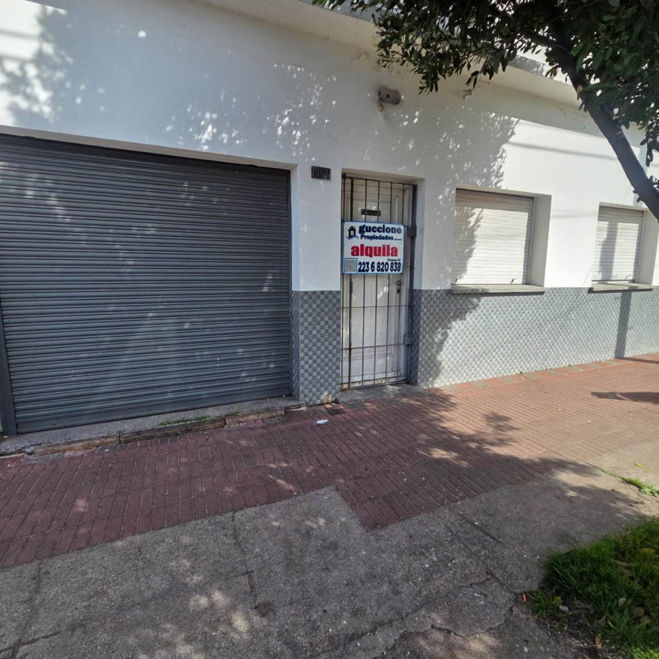 CASA FRENTE CON GARAGE 3 AMBIENTES MAS DEPARTAMENTO 2 AMBIENTES