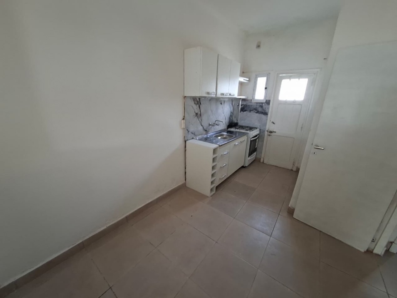 Casa Frente de 3 ambientes