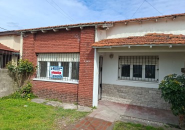 Casa Frente de 3 ambientes